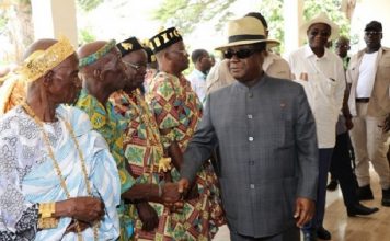 Voici le discours de Bédié qui braque les chefs baoulés contre Ouattara : « Huez-les»