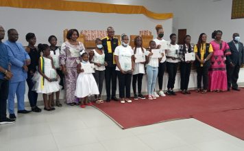 Promotion de l’excellence /Journée Carrière : La Fondation Isha récompense les meilleurs élèves de Grand-Bassam