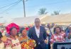 Fête des mères Azurety : le Maire Kamara Mamadouba dit Kamso fait des dons à toutes les femmes et prône la cohésion sociale