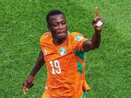 Hervé Renard tend la main à Nicolas Pépé