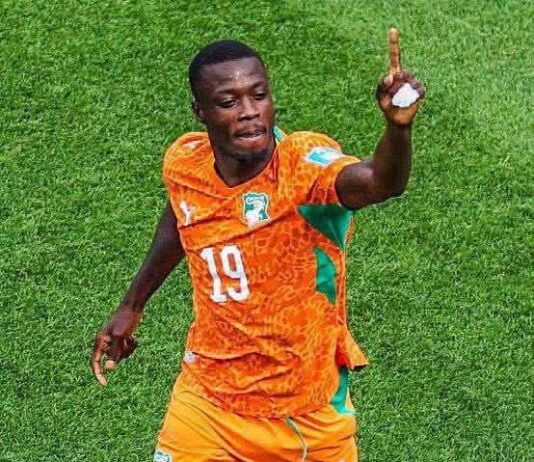 Hervé Renard tend la main à Nicolas Pépé