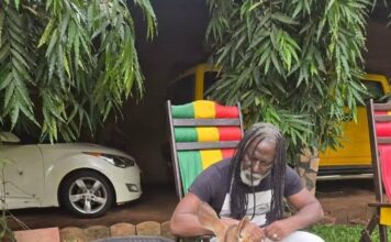 TIKEN JAH FAKOLY : PLUS DE 150 DATES, UNE VOIX AFRICAINE QUI RÉSONNE AUX QUATRE COINS DU MONDE
